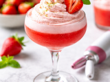 Strawberry Daiquiri with Flavored Cream Charger – A Modern Twist on a Classic Recipe